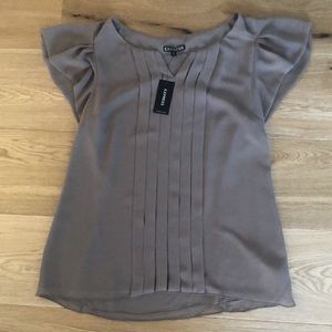 NWT-Express Taupe Pleated Blouse with Flutter Sleeves. Size M